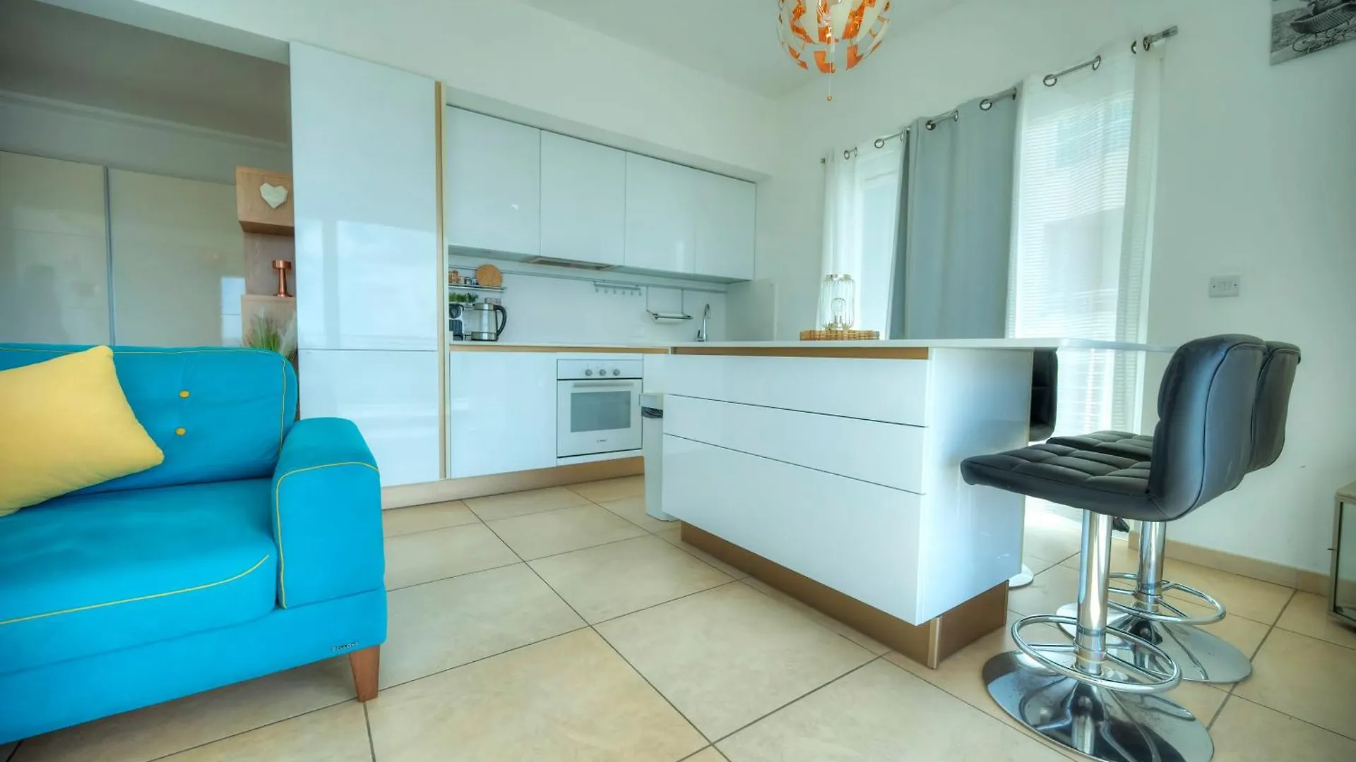 Apartment Seaview Terrace, 2Bedrooms, Communal Pool Cogo1-1 Sliema Malta