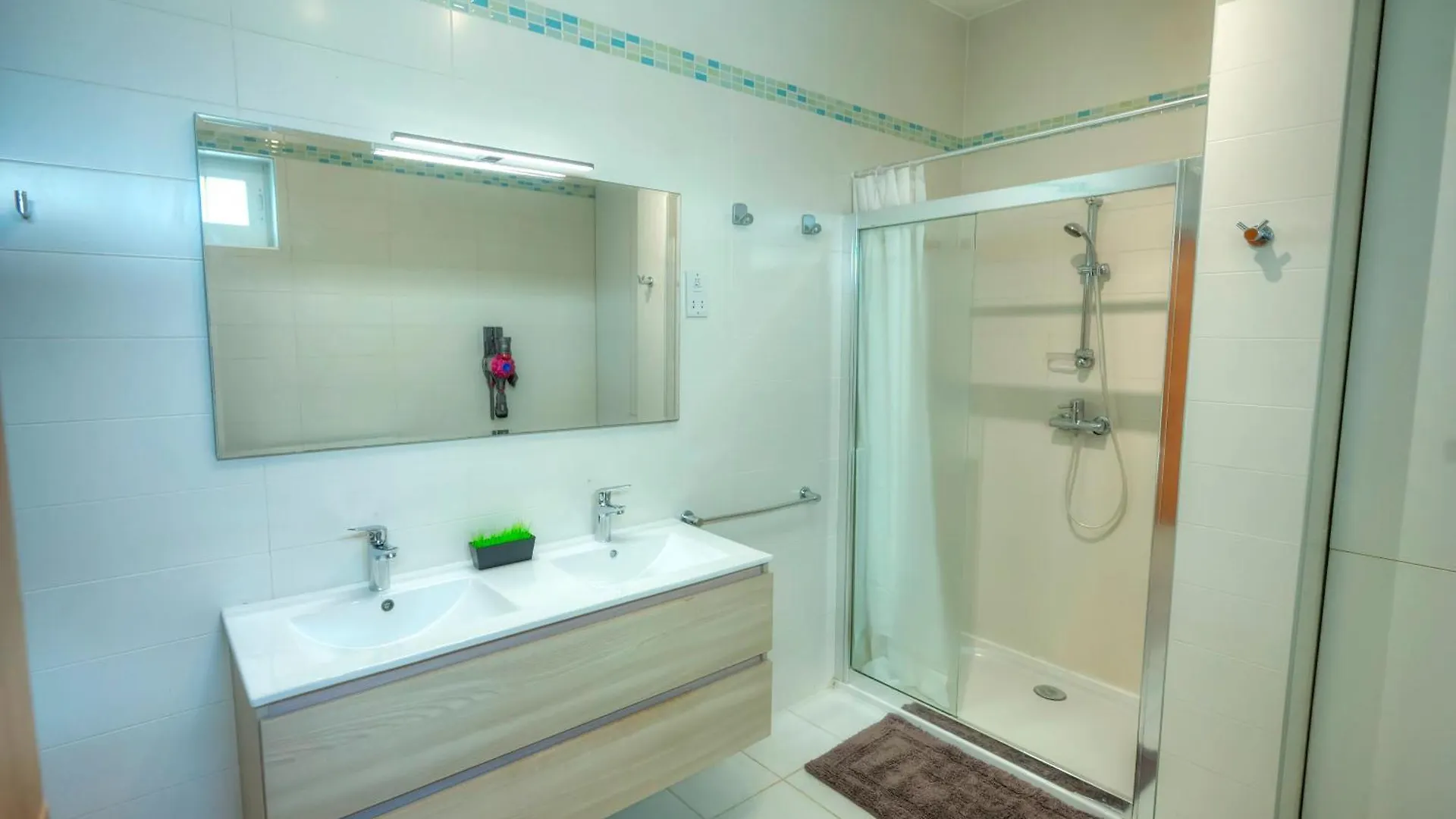 Seaview Terrace, 2Bedrooms, Communal Pool Cogo1-1 Sliema Malta
