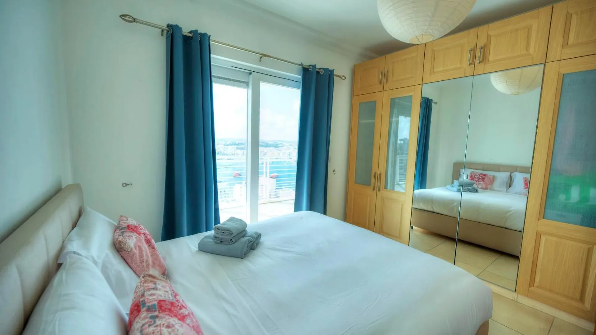 Seaview Terrace, 2Bedrooms, Communal Pool Cogo1-1 Sliema 0*,  Malta